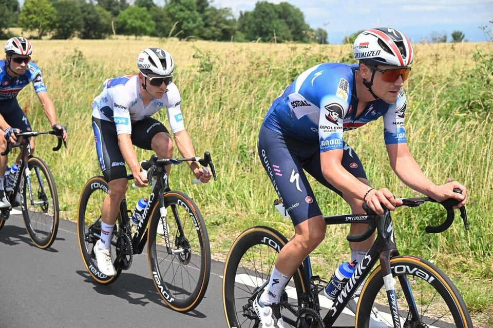 girodociclismo.com.br remco evenepoel e um lutador de rua que quer matar todo mundo colega compara mathieu van der poel e remco evenepoel image