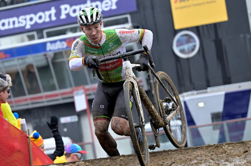 girodociclismo.com.br campeao europeu vence campeonato nacional de ciclocross confira os resultados e assista a chegada image 5