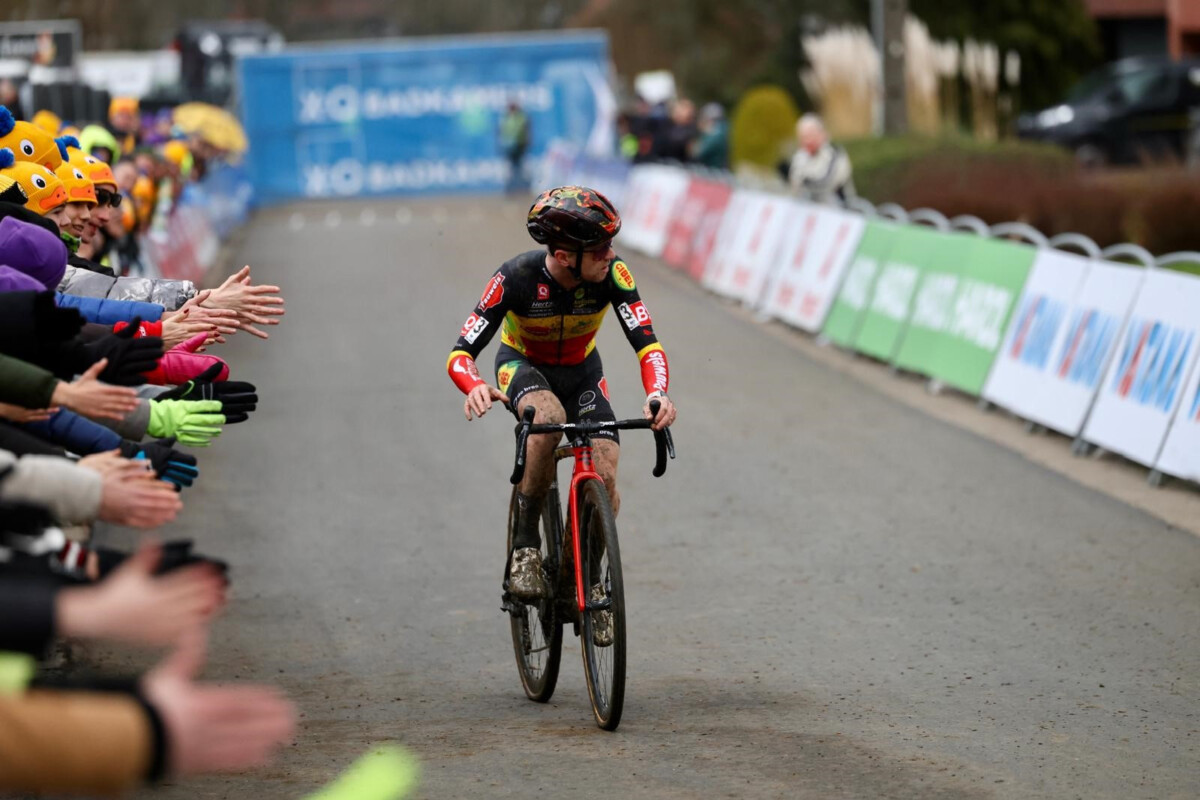 girodociclismo.com.br sem mathieu van der poel eli iserbyt vence gp sven nys confira os resultados e assista a chegada image 8