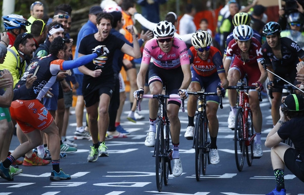 girodociclismo.com.br campeao do giro ditalia revela detalhes da dura vida no worldtour o pelotao agora e composto por monges image 3