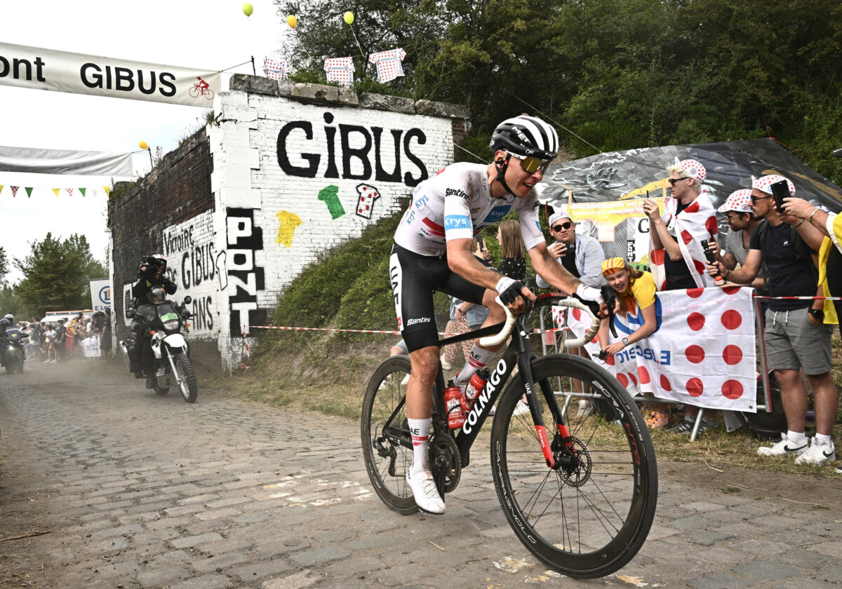 girodociclismo.com.br jornalista ironiza presenca de tadej pogacar no trecho da paris roubaix como se ele tivesse feito uma curva errada em monaco image 6