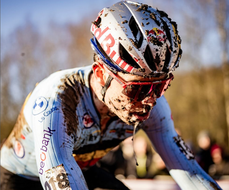 girodociclismo.com.br wout van aert cumpre acordo com visma lease a bike e registra treinos em sequencia apos mundial de ciclocross image