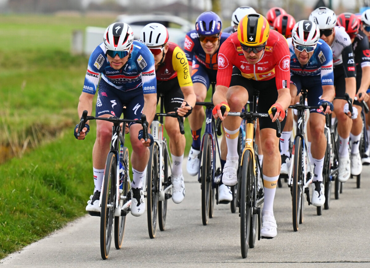 girodociclismo.com.br bredene koksijde classic fuga triunfa e edward theuns vence confira os resultados e a chegada image 4