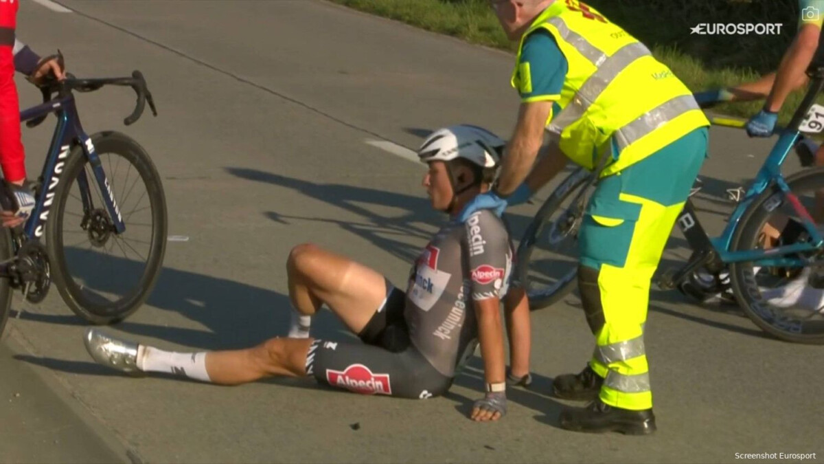 girodociclismo.com.br campeao da milan sanremo sofre grave queda e e duvida para a defesa do titulo a noite mostrara como ele vai acordar amanha image 1