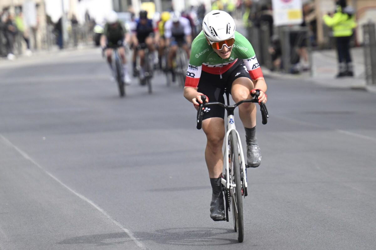 girodociclismo.com.br milan sanremo donne lorena wiebes vence ao bater mariane vos no sprint confira os resultados e a chegada image 2