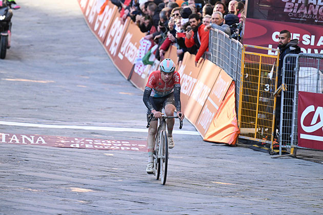 girodociclismo.com.br red bull bora sofre reves e perde capitao para a strade bianche confira a escalacao completa da equipe image 2