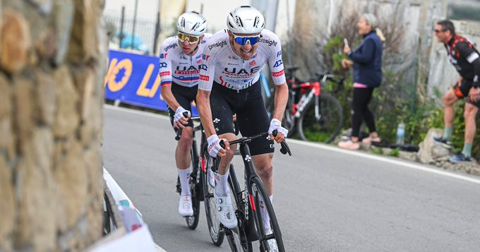 girodociclismo.com.br uae emirates xrg divulga equipe para a milan sanremo tadej pogacar lidera forte time em busca de titulo inedito image 2