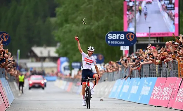 girodociclismo.com.br giulio ciccone recebe multa inusitada apos vencer a 1a etapa do tour of the alps assista o video image 2