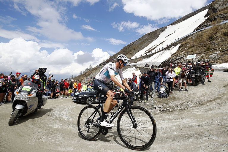 Após ameaça de cancelamento "Cima Coppi" do Giro d'Italia está confirmado; icônica montanha tinha ameaça de neve 1 girodociclismo.com.br apos ameca de cancelamento montanha mais iconica do giro ditalia esta confirmada cima coppi tinha ameaca de neve image 8
