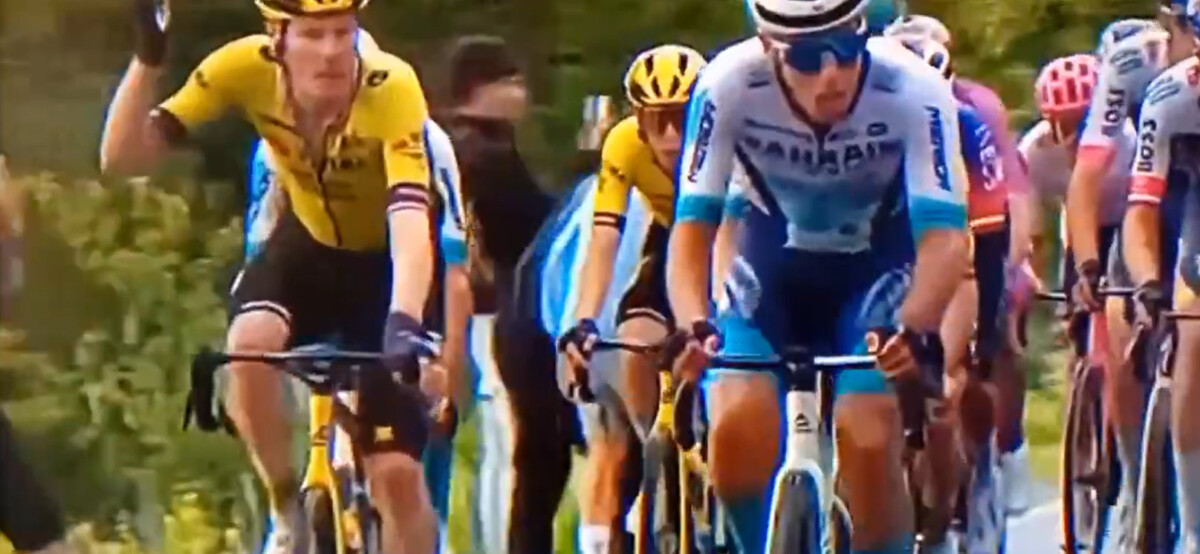 Damiano Caruso recebe pesada multa após incidente com Dylan Van Baarle no Giro d’Italia; assista o vídeo 1 girodociclismo.com.br damiano caruso recebe pesada multa apos incidente com dylan van baarle no giro ditalia assista o video image