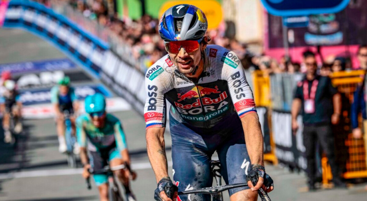 girodociclismo.com.br giro ditalia 2025 classificacao geral apos a 9a etapa isaac del toro assume maglia rosa roglic sofre reves confira as classificacoes completas image