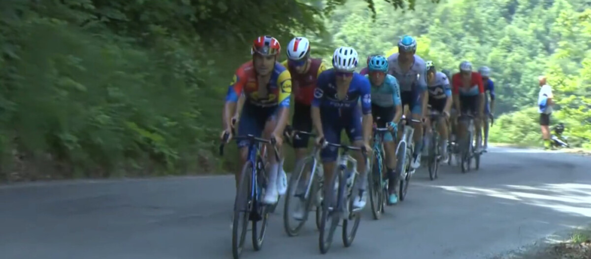 Giro dItalia: Mudança total! Isaac del toro perde Maglia Rosa, Simon Yates é campeão e Chris Harper vence 20ª etapa; confira os resultados e a chegada 3 girodociclismo.com.br giro ditalia confira os resultados e a chegada image 175