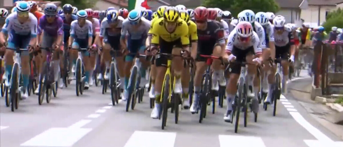 Giro d'Italia: Mads Pedersen bate sprint reduzido e vence 13ª etapa, Isaac del Toro amplia liderança; confira os resultados e a chegada 4 girodociclismo.com.br giro ditalia confira os resultados e a chegada image 72