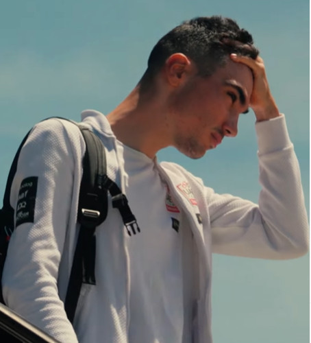 Giro d’Italia: Equipes registram "dia de descanso" insano, pelotão chega à Itália, confira o vídeo oficial 1 girodociclismo.com.br giro ditalia equipes registram dia de descanso insano durante viagem a italia image 2