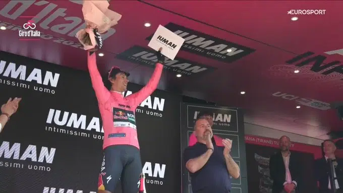 Giro d'Italia: Josh Tarling vence contrarrelógio, Primoz Roglic assume liderança por 1 segundo; confira os resultados e a chegada 1 girodociclismo.com.br giro ditalia josh tarling vence contrarrelogio primoz roglic assume lideranca por 1 segundo confira os resultados e a chegada image 8