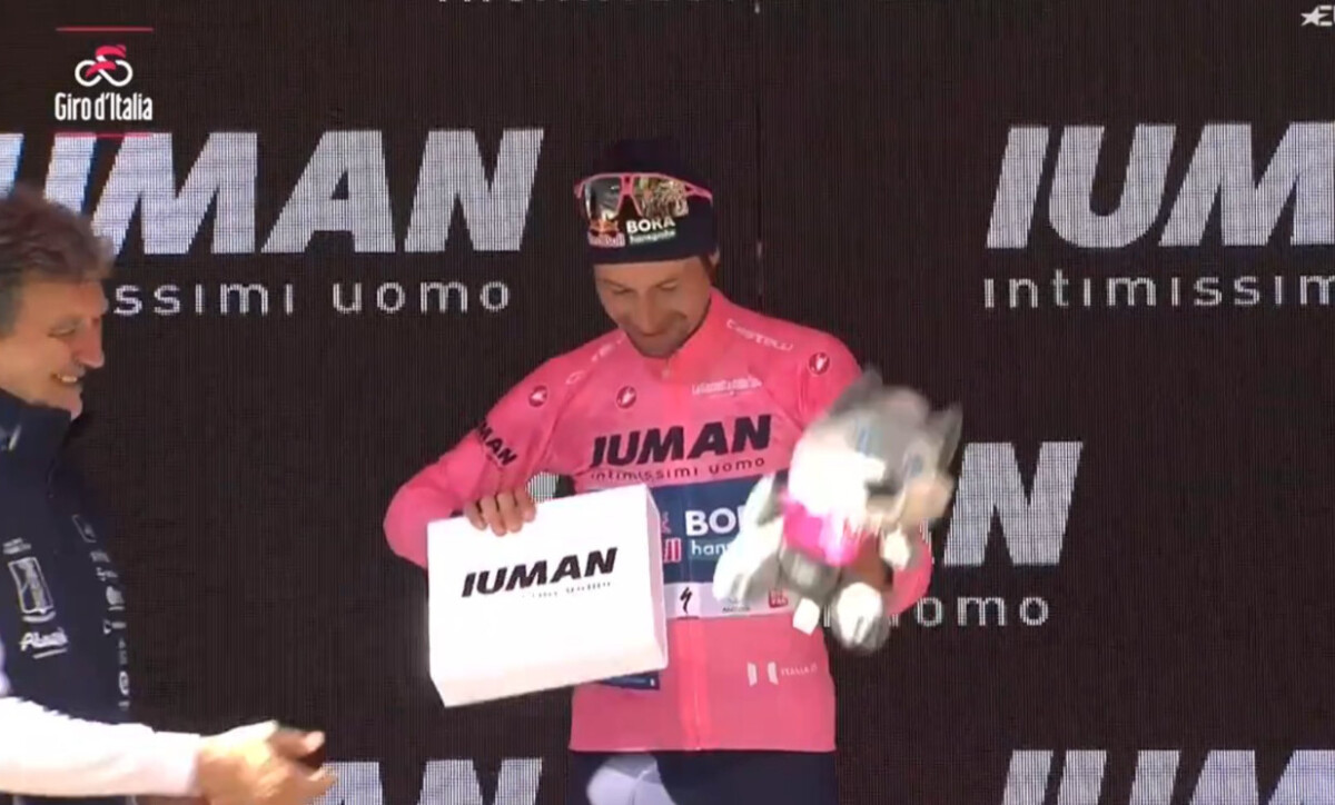Giro d'Italia: Juan Ayuso vence 7ª etapa em ataque fulminante, Primoz Roglic retoma a liderança; confira os resultados e a chegada 1 girodociclismo.com.br giro ditalia juan ayuso vence 7a etapa primoz roglic retoma a lideranca confira os resultados e a chegada image 24