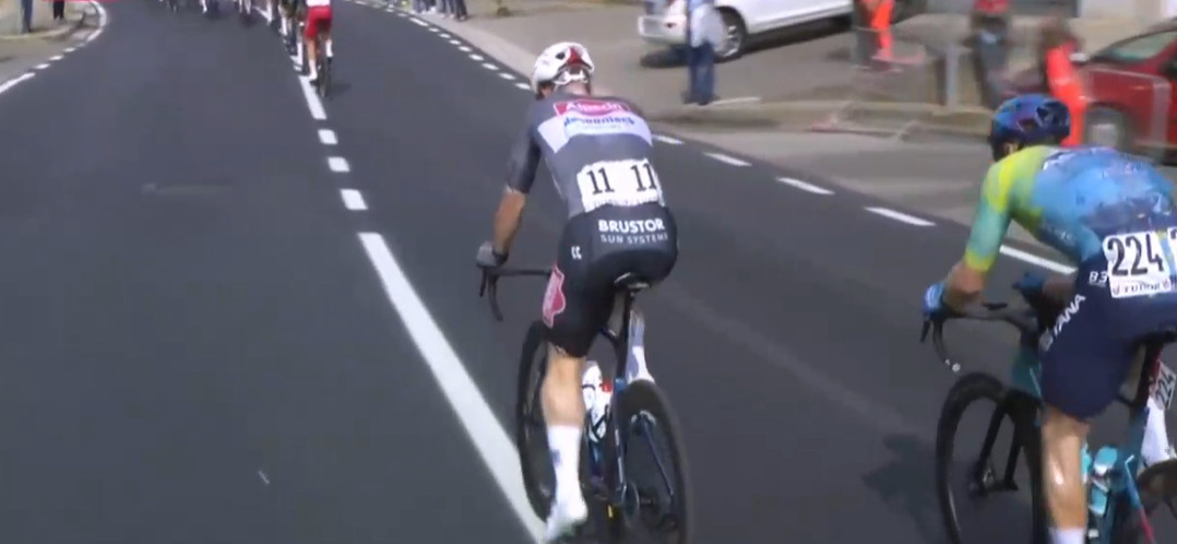Giro d'Italia: Resultados da 5ª etapa, Mads Pedersen segue imbatível e vence no pulo, confira os resultados e a chegada 5 girodociclismo.com.br giro ditalia resultados da 5a etapa image 18
