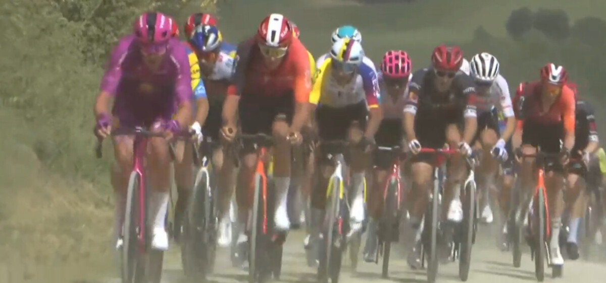 Giro d'Italia: Wout van Aert vence 9ª etapa épica, Isaac del Toro é Maglia Rosa; confira os resultados e a chegada 4 girodociclismo.com.br giro ditalia vence 9a etapa e assume a maglia rosa confira os resultados e a chegada image 8