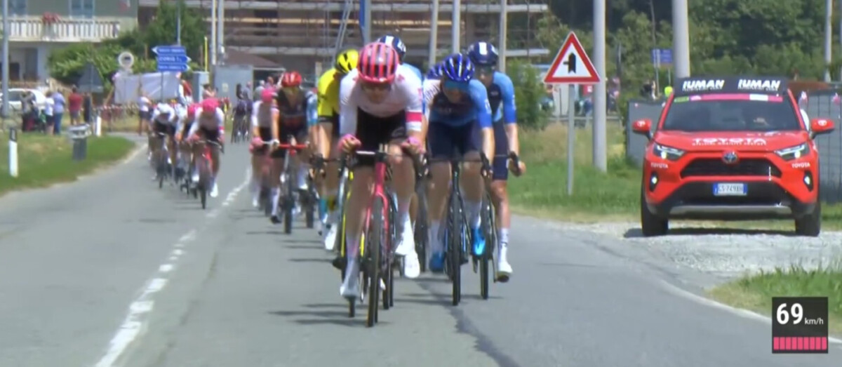 Numerosa fuga agita a 20ª etapa do Giro d'Italia, UAE Emirates e EF Education sem representantes 1 girodociclismo.com.br grande fuga agita 20a etapa do giro ditalia uae emirates e ef education sem representantes image