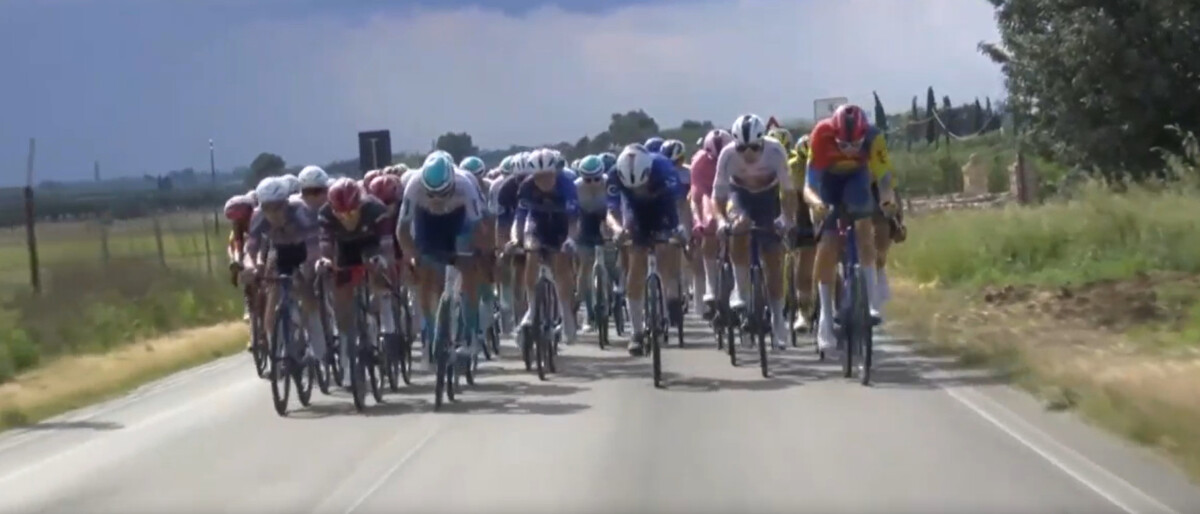 Giro d'Italia: Casper van Uden bate favoritos e vence 4ª etapa, confira os resultados e a chegada 5 girodociclismo.com.br image image 58