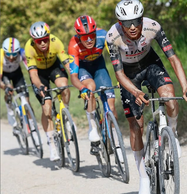 Isaac del Toro fala sobre liderança do Giro d'Italia e faz revelação "este é o contrarrelógio mais longo que já fiz" 2 girodociclismo.com.br isaac del toro fala sobre lideranca do giro ditalia e faz revelacao surpreendente este e o contrarrelogio mais longo que ja fiz image 3