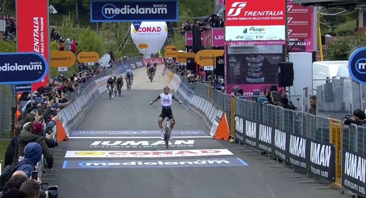 Juan Ayuso descreve primeira vitória no Giro d'Italia, "eu sabia que só poderia fazer um ataque"; assista o vídeo 3 girodociclismo.com.br juan ayuso descreve primeira vitoria no giro ditalia eu sabia que so poderia fazer um ataque assista o video image 4