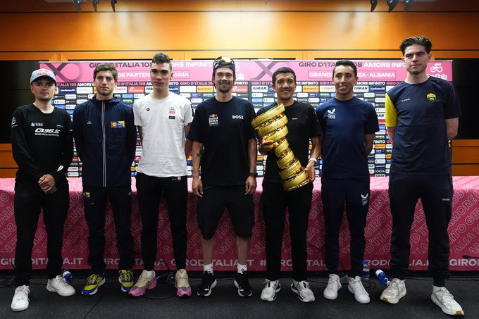 Juan Ayuso revela suas expectativas para o início do Giro d’Italia "amanhã é um dia onde pode se perder mais do que ganhar", assista o vídeo 1 girodociclismo.com.br juan ayuso revela suas expectativas para o inicio do giro ditalia amanha e um dia onde pode se perder mais do que ganhar assista o video image