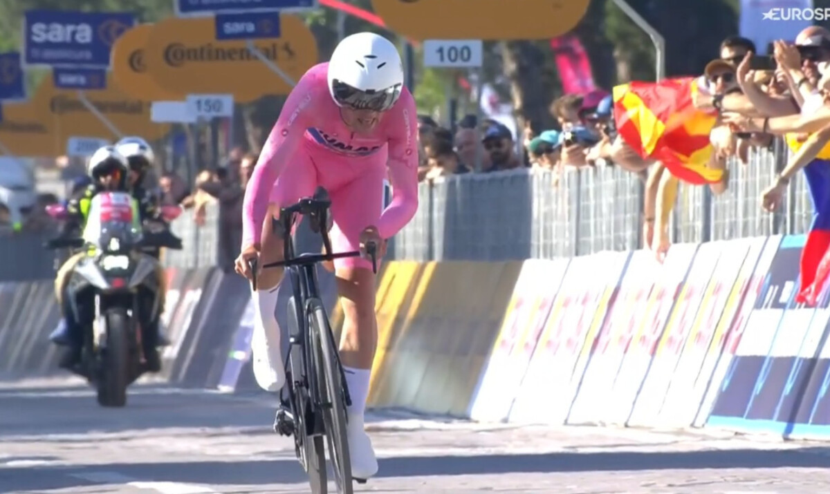 Mads Pedersen analisa perda da Maglia Rosa para Primoz Roglic "espero que ele a aproveite, mas espero recuperá-la" 1 girodociclismo.com.br mads pedersen analisa perda da maglia rosa para primoz roglic espero que ele a aproveite mas espero recupera la image 1