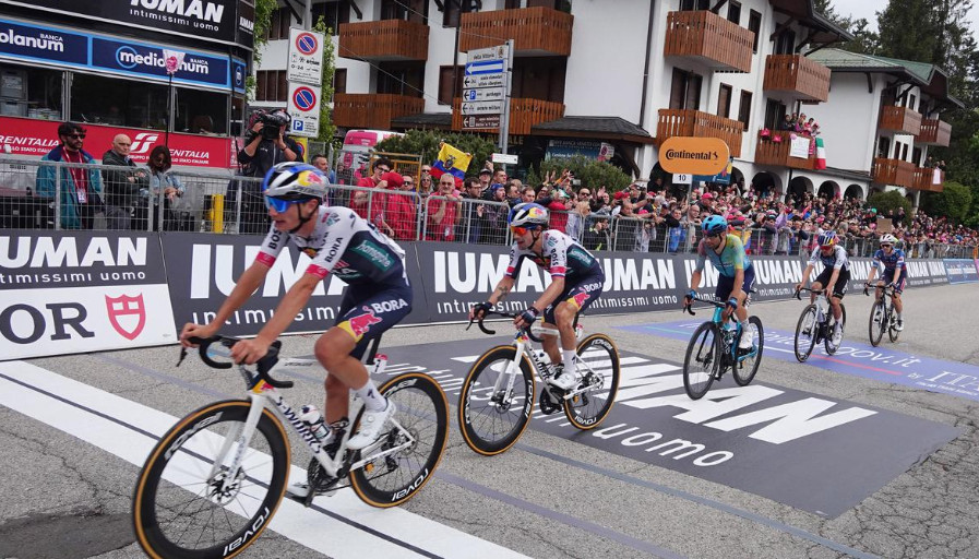 Primoz Roglic pode abandonar o Giro d'Italia nesta segunda-feira, "esta decisão está nas mãos da equipe médica" afirma diretor 1 girodociclismo.com.br primoz roglic pode abandonar o giro ditalia nesta segunda feira esta decisao esta nas maos da equipe medica afirma diretor image 2
