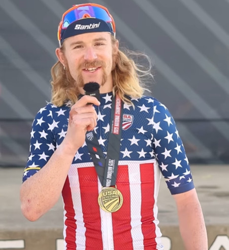 Quinn Simmons (Lidl-Trek) vence Campeonato Nacional Americano; confira os resultados e a chegada 1 girodociclismo.com.br quinn simmons vence campeonato americano de estrada pela 2a vez confira os resultados e a chegada image 9