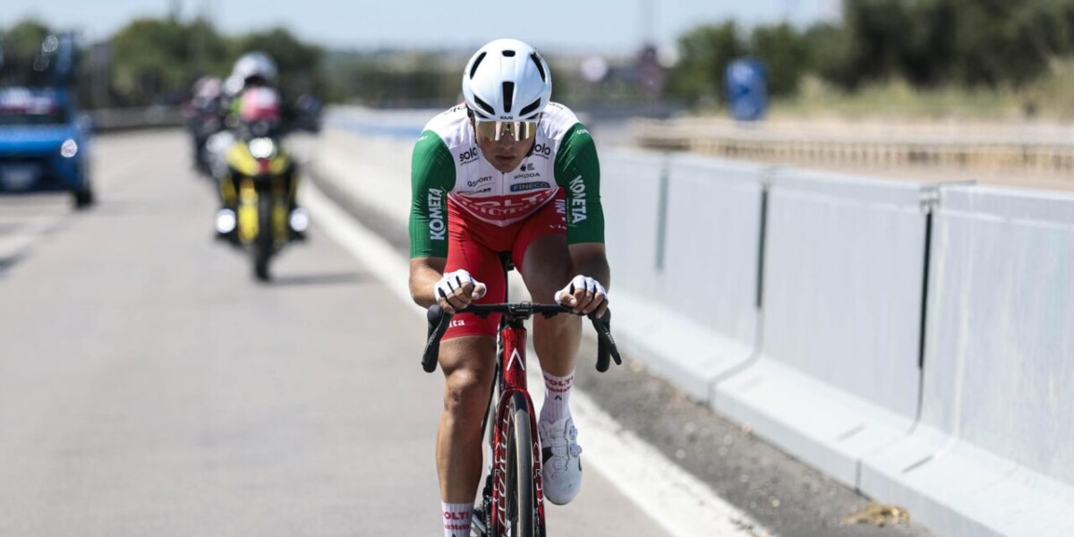 Giro d'Italia: Casper van Uden bate favoritos e vence 4ª etapa, confira os resultados e a chegada 3 girodociclismo.com.br rascunho automatico francisco munoz