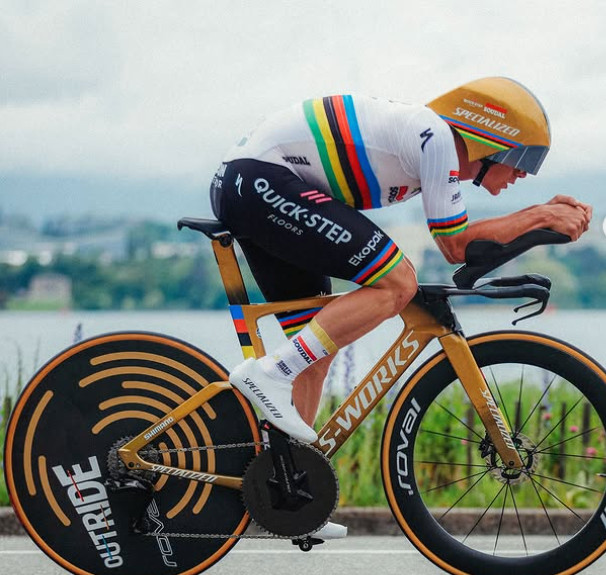 Remco Evenepoel cada vez mais perto da Ineos Grenadiers; mudança histórica pode acontecer no final da temporada 3 girodociclismo.com.br remco evenepoel cada vez mais perto da ineos grenadiers mudanca historica pode acontecer no final da temporada image 2
