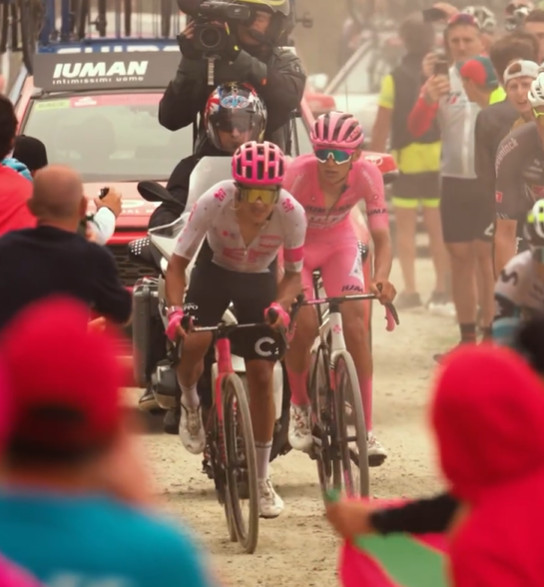 Richard Carapaz critica Isaac del Toro "ele não soube correr, no fim perdeu o Giro d'Italia", assista a entrevista 1 girodociclismo.com.br richard carapaz critica isaac del toro ele nao soube correr no fim perdeu o giro image 2