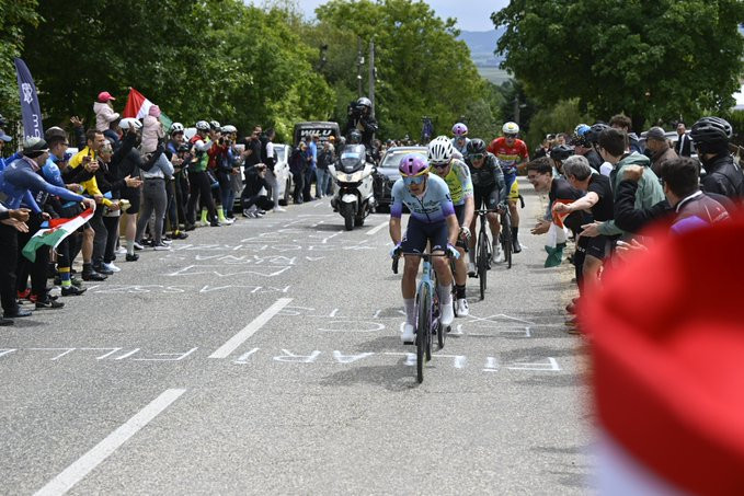 Tour da Hungria: UAE Emirates vence 5ª etapa com Juan Molano, Harold Martin López campeão; confira os resultados e a chegada 3 girodociclismo.com.br tour da hungria uae emirates vence 5a etapa com juan sebastian molano confira os resultados e a chegada image