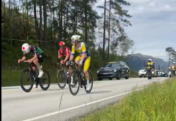 Tour da Noruega: Maxim Van Gils vence etapa rainha, Matthew Brennan mantém a liderança; confira os resultados e a chegada 2 girodociclismo.com.br tour da noruega maxim van gils vence etapa rainha matthew brennan mantem a lideranca confira os resultados e a chegada image 4