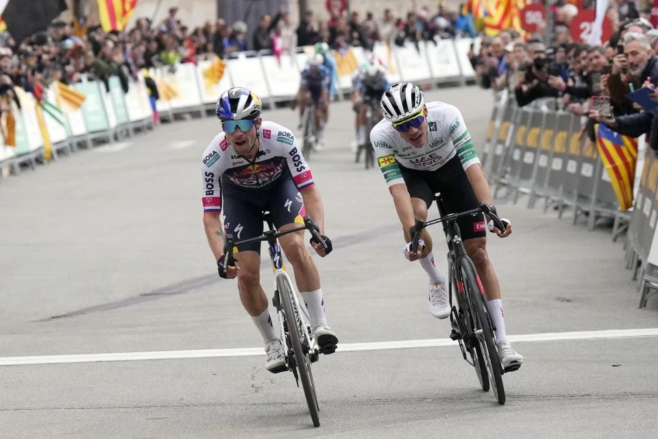 Treinador de Primoz Roglic dá detalhes do treinamento para o Giro "existe o risco de ele desmaiar, mas não temos escolha" 3 girodociclismo.com.br treinador de primoz roglic da detalhes do treinamento para o giro existe o risco de ele desmaiar mas nao temos escolha image 4
