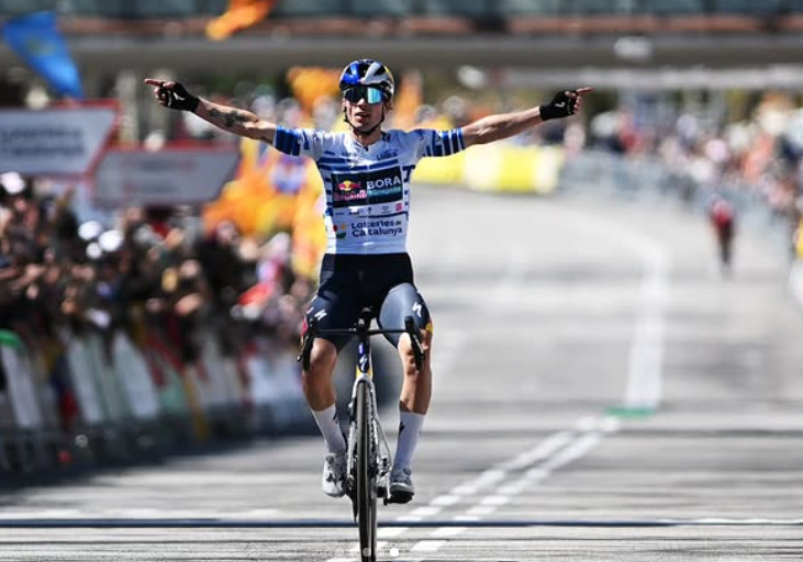 Primoz Roglic passa por adaptação para enfrentar Tadej Pogacar "eles atacam a 50 a 60 km do final e seguem" afirma treinador 2 girodociclismo.com.br treinador de primoz roglic revela adaptacao para enfrentar tadej pogacar eles atacam a 50 a 60 km do final image 4