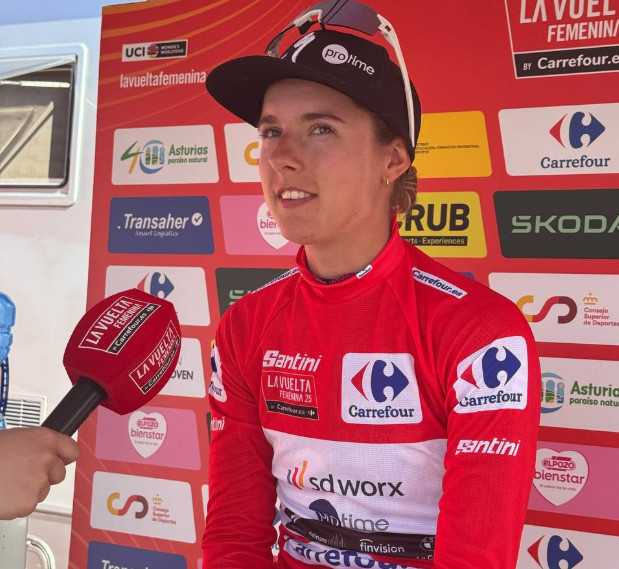 La Vuelta Femenina: Anna Van der Breggen vence montanhosa 4ª etapa, confira os resultados e a chegada 1 girodociclismo.com.br van der breggen vence etapa montanhosa e celebra retorno triunfal na vuelta femenina image 10