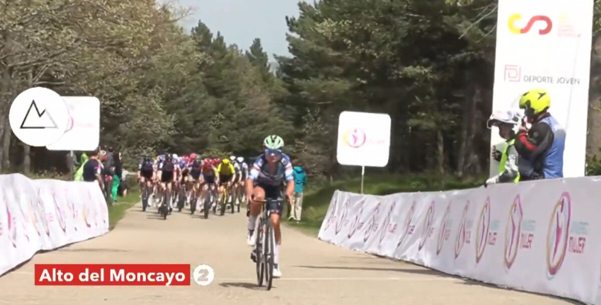 La Vuelta Femenina: Anna Van der Breggen vence montanhosa 4ª etapa, confira os resultados e a chegada 3 girodociclismo.com.br van der breggen vence etapa montanhosa e celebra retorno triunfal na vuelta femenina image 6