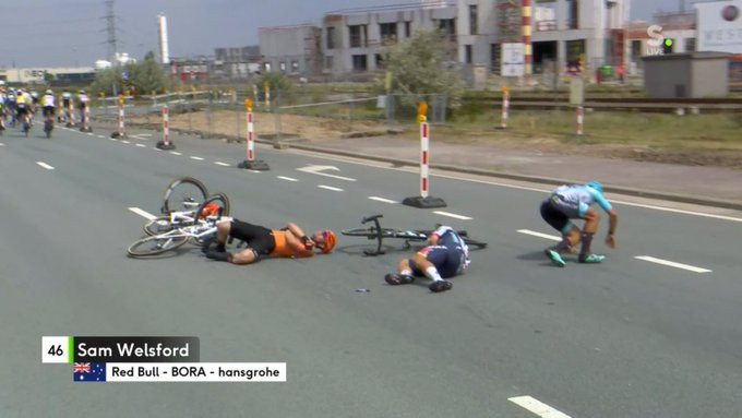 Confusão e quedas marcam clássica belga, prova é interrompida após pelotão errar o caminho, assista o vídeo 2 girodociclismo.com.br confusao e quedas marcam classica belga prova e interrompida apos pelotao errar o caminho image 8