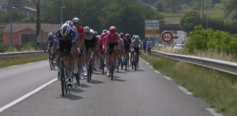 Tadej Pogacar critica a Visma após etapa do Critérium du Dauphiné "eles não estão preocupados com outros competidores" 3 girodociclismo.com.br criterium du dauphine image 71