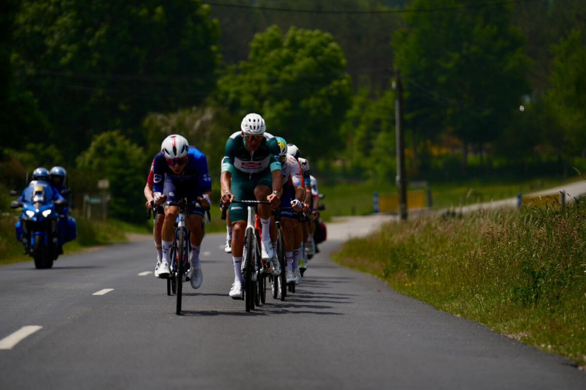 Critérium du Dauphiné: Mathieu van der Poel assume liderança virtual com grande fuga abrindo vantagem 1 girodociclismo.com.br criterium du dauphine mathieu van der poel assume lideranca virtual com grande fuga abrindo vantagem image