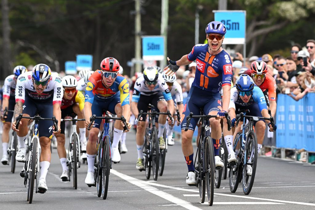 girodociclismo.com.br decathlon ag2r la mondiale reforca elenco com velocistas para 2026 image
