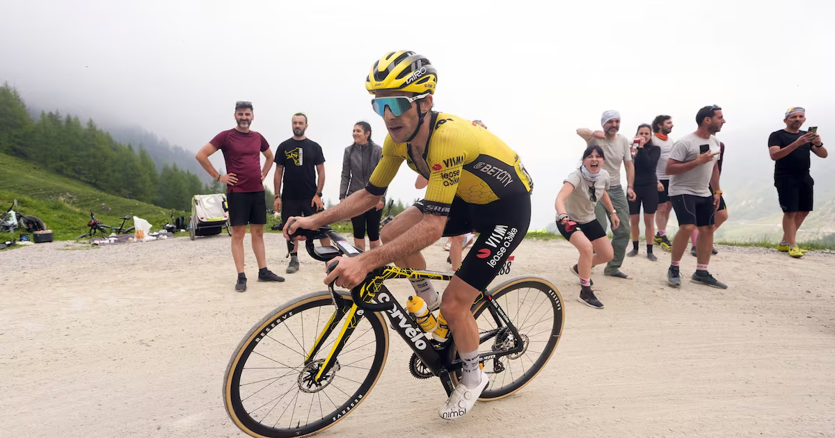 Diretor da UAE Emirates admite erro da equipe no Giro "as instruções eram pra seguir Carapaz, subestimamos Simon Yates"; assista o vídeo 1 girodociclismo.com.br diretor da uae emirates admite erro da equipe no giro as instrucoes eram pra seguir carapaz subestimamos simon yates assista o video image 7