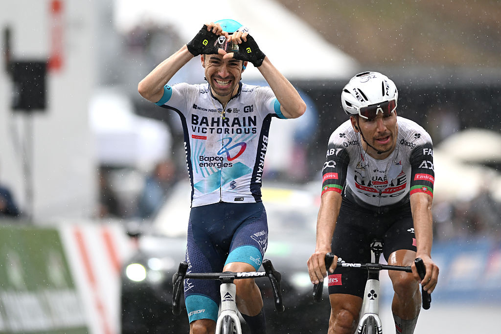 Francês da Bahrain-Victorious provoca reações nas redes sociais "eu não queria correr em equipe francesa toda a minha carreira" 2 girodociclismo.com.br frances da bahrain victorious provoca reacoes nas redes sociais eu nao queria correr em equipe francesa toda a minha carreira image 2
