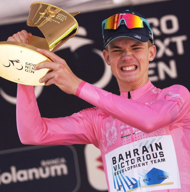 girodociclismo.com.br giro next gen jakob omrzel e campeao com virada na etapa final jorgen nordhagen vence etapa confira os resultados e a chegada image