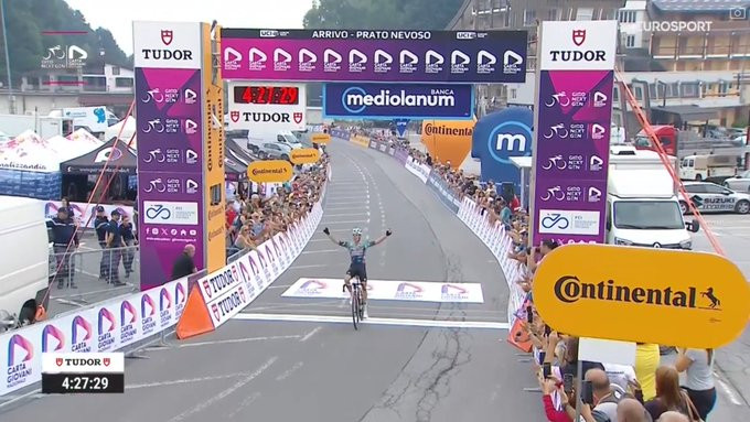girodociclismo.com.br giro next gen pavel novak vence a etapa rainha luke tuckwell permanece na lideranca confira os resultados e a chegada image