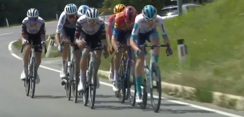 Rui Oliveira vence a 2ª etapa do Tour da Eslovênia, mas é rebaixado pelo júri; confira os resultados e a chegada 6 girodociclismo.com.br image image 72