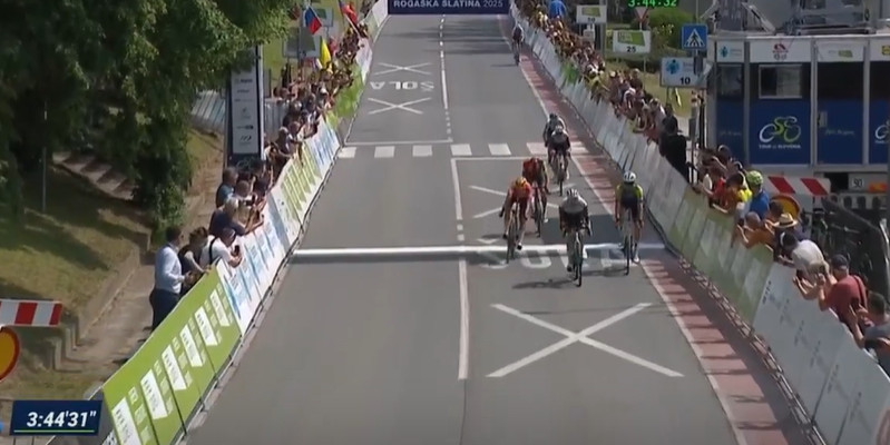 Rui Oliveira vence a 2ª etapa do Tour da Eslovênia, mas é rebaixado pelo júri; confira os resultados e a chegada 7 girodociclismo.com.br image image 74