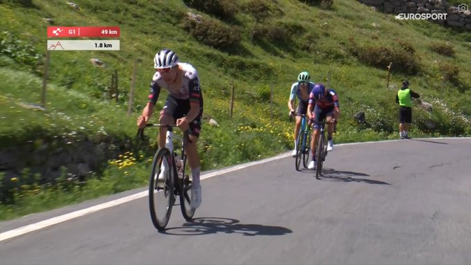 João Almeida analisa a grande vitória no Tour de Suisse, "vento contra em todo o Splügenpass, mas tínhamos que tentar", assista o vídeo 3 girodociclismo.com.br joao almeida descreve a grande vitoria no tour de suisse vento contra em todo o splugenpass mas tinhamos que tentar assista o video image